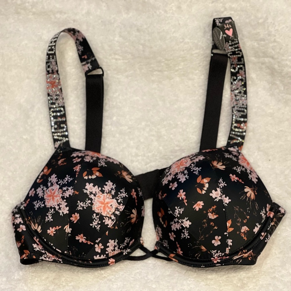 Victoria’s Secret new bra with tags